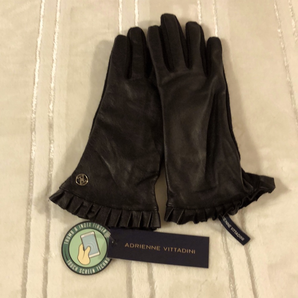 NWTO Black leather driving gloves, S/M. Touchscreen compatible. Wool blend palm.